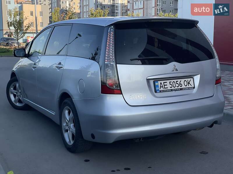 Минивэн Mitsubishi Grandis 2006 в Днепре