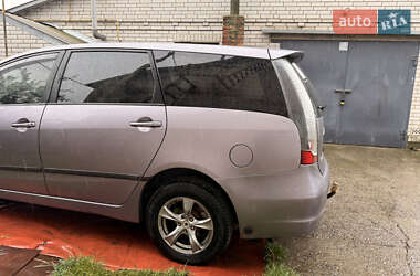 Минивэн Mitsubishi Grandis 2007 в 