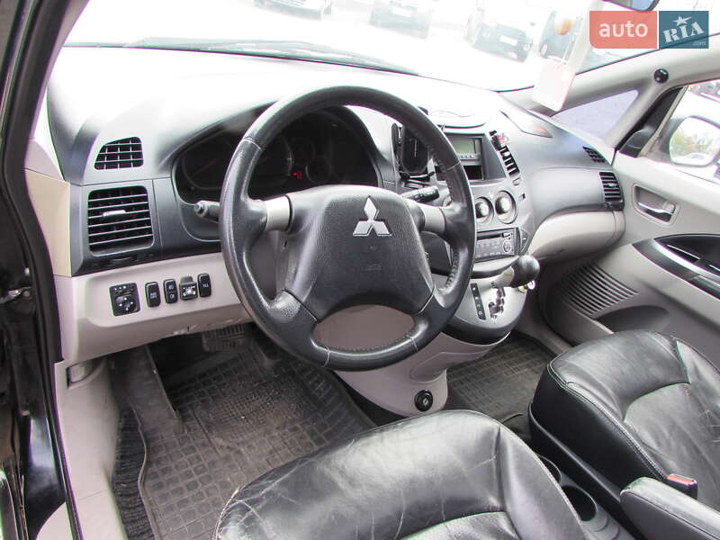 Минивэн Mitsubishi Grandis 2007 в Кропивницком фото 8 Минивэн Mitsubishi Grandis 2007 в Кропивницком