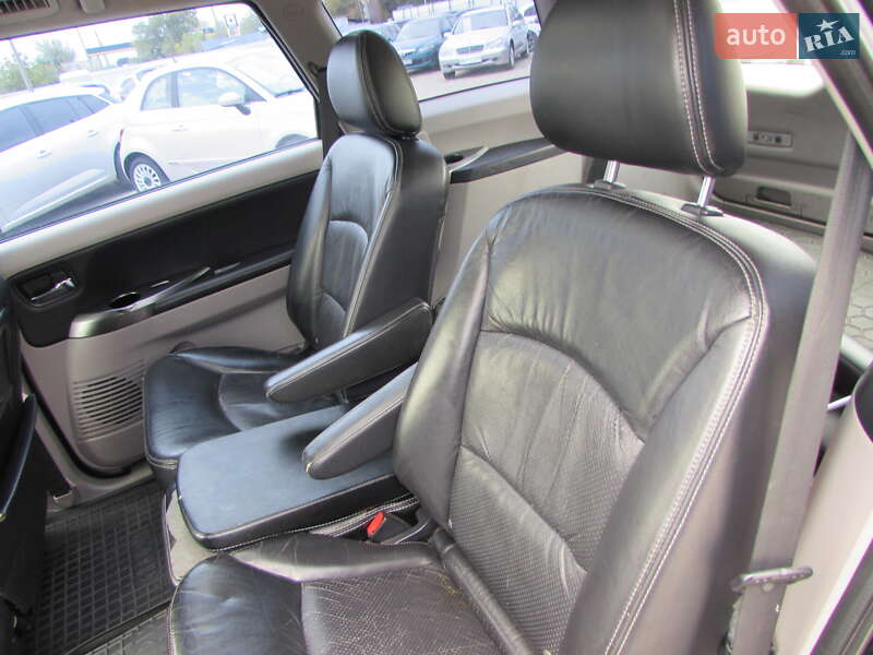 Минивэн Mitsubishi Grandis 2007 в Кропивницком фото 12 Минивэн Mitsubishi Grandis 2007 в Кропивницком