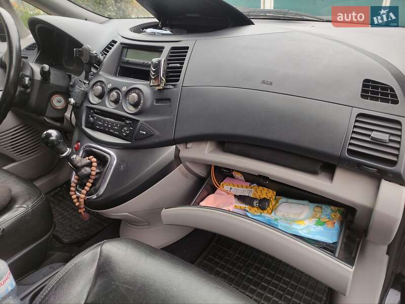 Минивэн Mitsubishi Grandis 2005 в Звягеле фото 9 Минивэн Mitsubishi Grandis 2005 в Звягеле