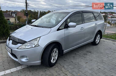 Минивэн Mitsubishi Grandis 2008 в Черновцах