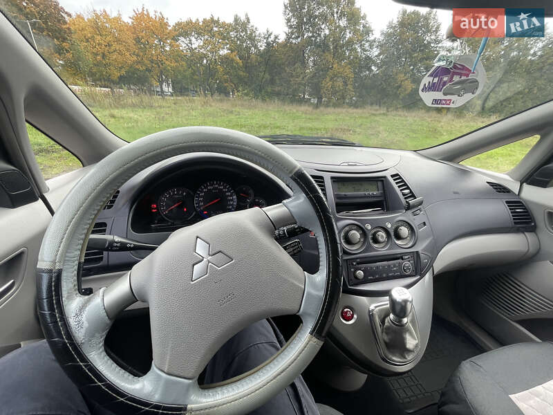 Минивэн Mitsubishi Grandis 2004 в Киеве фото 13 Минивэн Mitsubishi Grandis 2004 в Киеве
