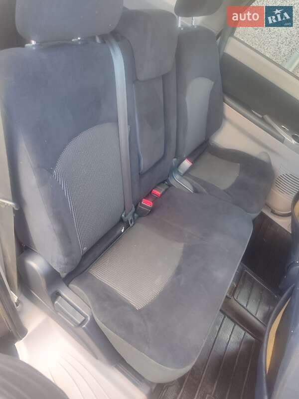 Минивэн Mitsubishi Grandis 2007 в Калуше