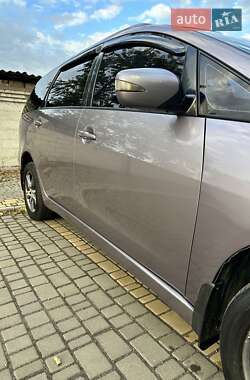 Минивэн Mitsubishi Grandis 2006 в  фото 7 Минивэн Mitsubishi Grandis 2006 в