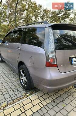 Минивэн Mitsubishi Grandis 2006 в  фото 11 Минивэн Mitsubishi Grandis 2006 в