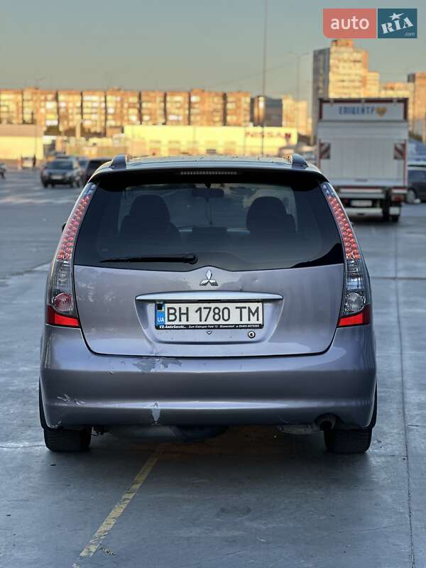 Мінівен Mitsubishi Grandis 2005 в Одесі фото 7 Мінівен Mitsubishi Grandis 2005 в Одесі