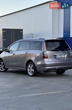Минивэн Mitsubishi Grandis 2005 в  фото 10 Минивэн Mitsubishi Grandis 2005 в