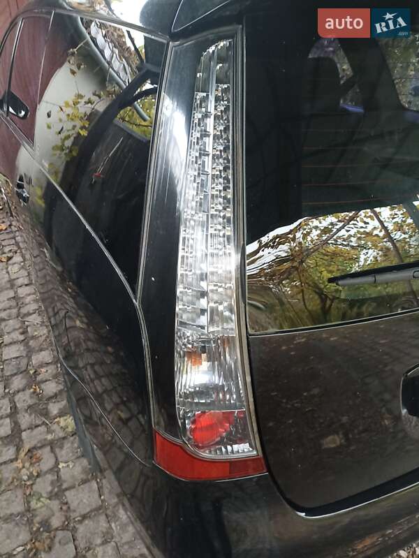 Мінівен Mitsubishi Grandis 2008 в Києві