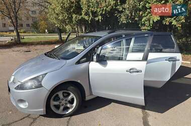 Минивэн Mitsubishi Grandis 2006 в  фото 2 Минивэн Mitsubishi Grandis 2006 в