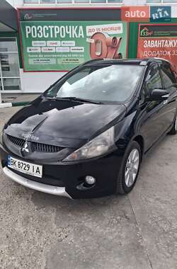 Мінівен Mitsubishi Grandis 2006 в Первомайську Мінівен Mitsubishi Grandis 2006 в Первомайську