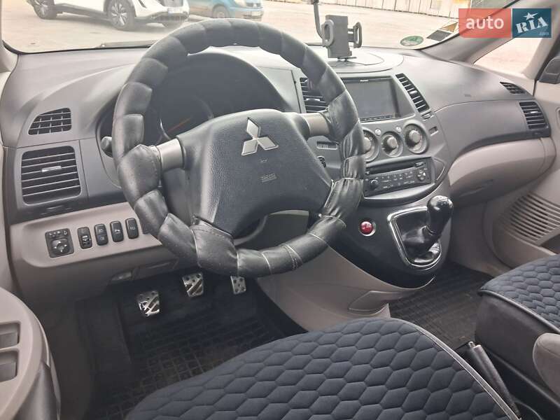 Мінівен Mitsubishi Grandis 2006 в Первомайську фото 11 Мінівен Mitsubishi Grandis 2006 в Первомайську