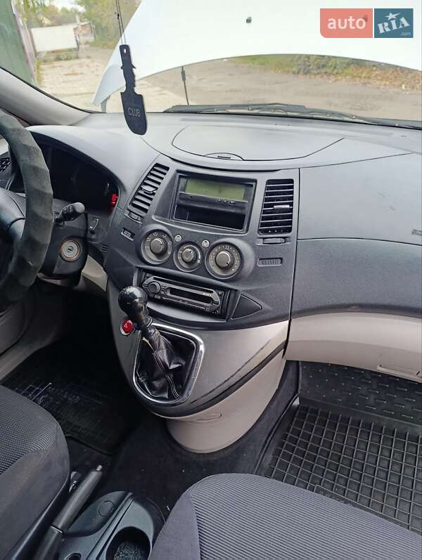 Минивэн Mitsubishi Grandis 2006 в Хмельнике фото 22 Минивэн Mitsubishi Grandis 2006 в Хмельнике