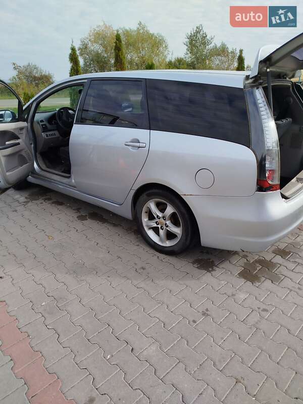 Минивэн Mitsubishi Grandis 2006 в Мукачево фото 4 Минивэн Mitsubishi Grandis 2006 в Мукачево