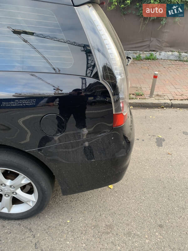 Минивэн Mitsubishi Grandis 2008 в Киеве