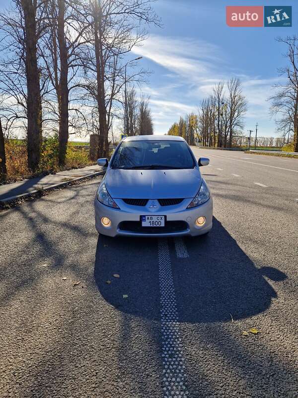 Минивэн Mitsubishi Grandis 2008 в Могилев-Подольске