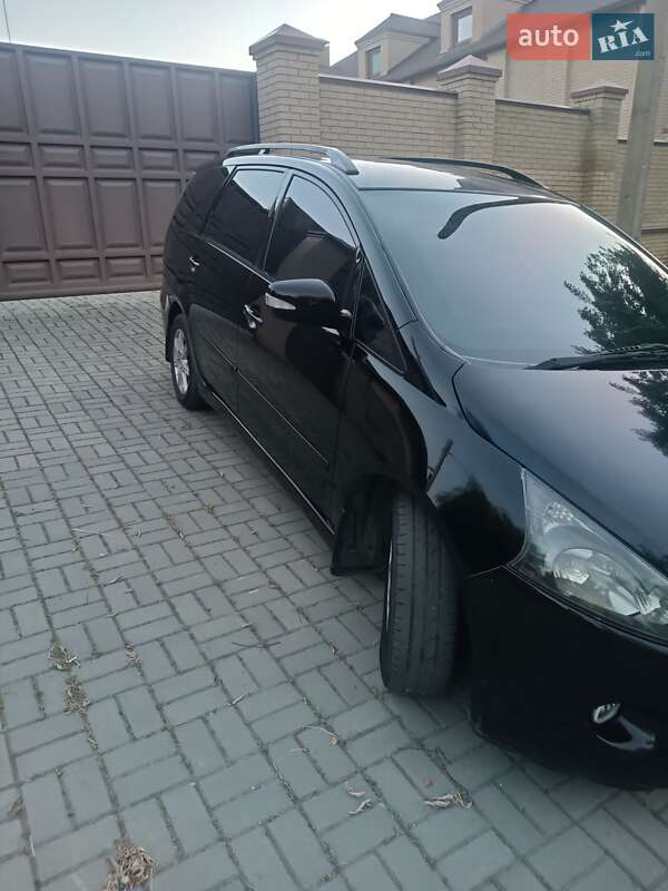 Минивэн Mitsubishi Grandis 2005 в Ровно фото 4 Минивэн Mitsubishi Grandis 2005 в Ровно