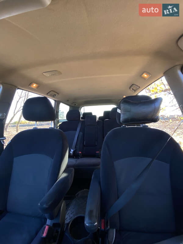 Минивэн Mitsubishi Grandis 2007 в Покрове