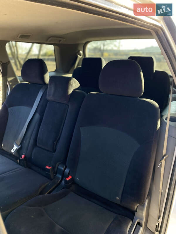 Минивэн Mitsubishi Grandis 2007 в Покрове