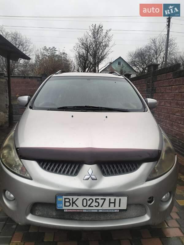 Минивэн Mitsubishi Grandis 2007 в Ровно фото 13 Минивэн Mitsubishi Grandis 2007 в Ровно