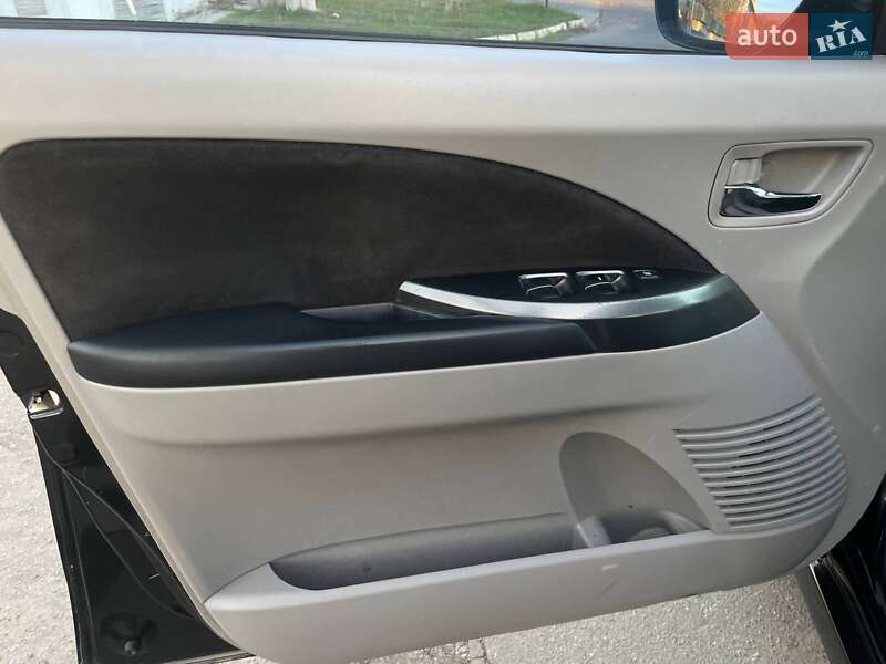 Минивэн Mitsubishi Grandis 2006 в Николаеве