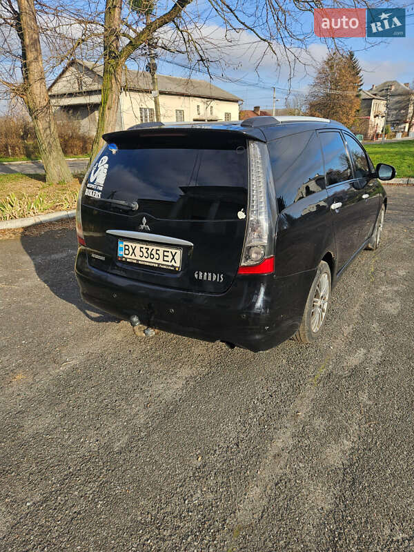 Минивэн Mitsubishi Grandis 2010 в Шептицькому фото 3 Минивэн Mitsubishi Grandis 2010 в Шептицькому