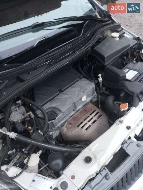 Мінівен Mitsubishi Grandis 2008 в Шпикові