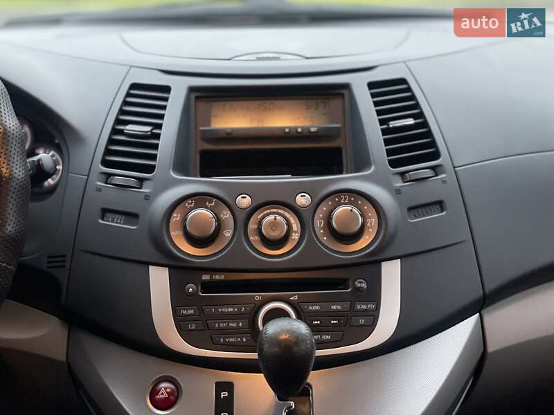 Минивэн Mitsubishi Grandis 2008 в Днепре фото 17 Минивэн Mitsubishi Grandis 2008 в Днепре