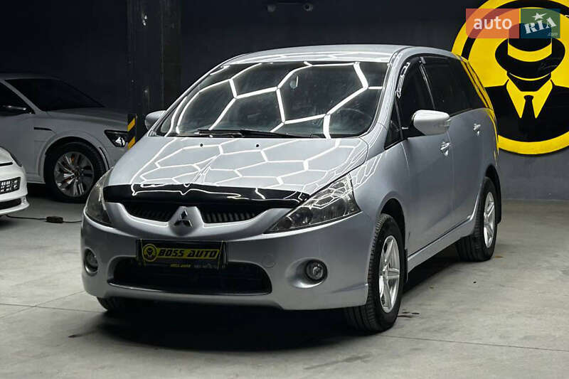 Минивэн Mitsubishi Grandis 2008 в Черновцах
