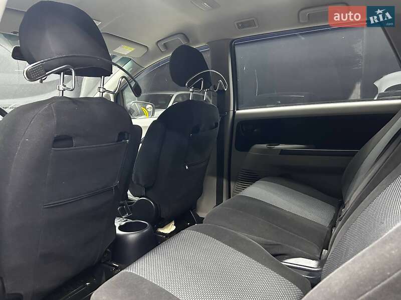 Минивэн Mitsubishi Grandis 2008 в Черновцах