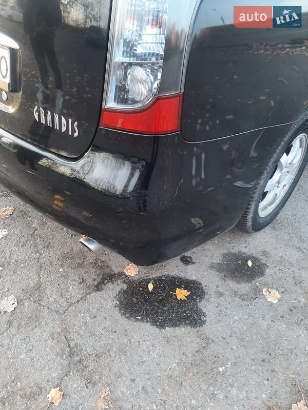 Минивэн Mitsubishi Grandis 2008 в Умани