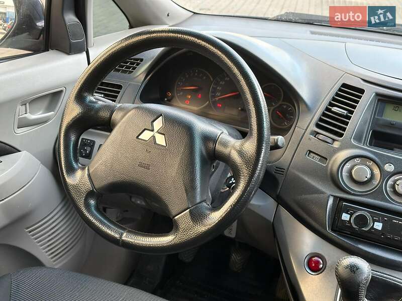 Мінівен Mitsubishi Grandis 2006 в Львові