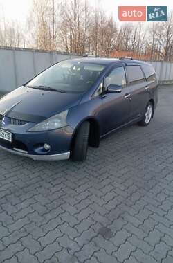 Минивэн Mitsubishi Grandis 2006 в Сарнах