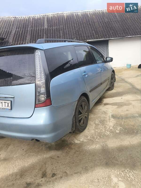 Минивэн Mitsubishi Grandis 2004 в Дубно