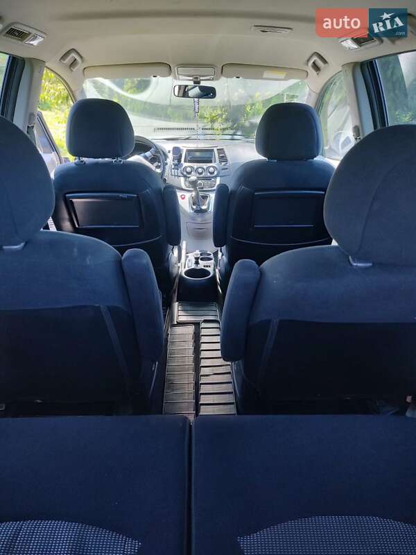 Минивэн Mitsubishi Grandis 2008 в Теребовле