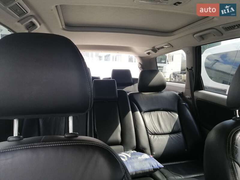 Минивэн Mitsubishi Grandis 2006 в Киеве