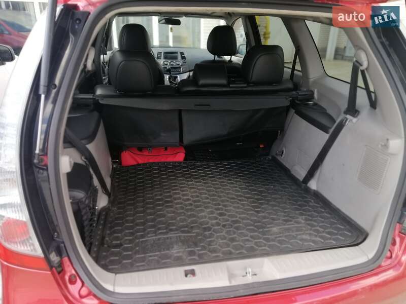 Минивэн Mitsubishi Grandis 2006 в Киеве