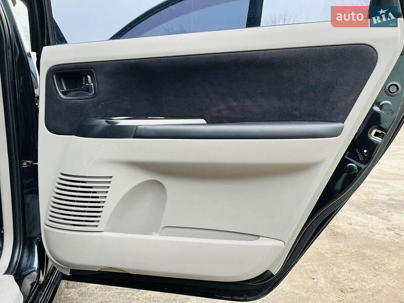 Мінівен Mitsubishi Grandis 2007 в Кам'янському