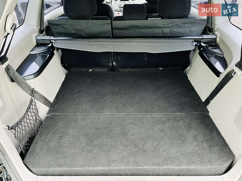 Мінівен Mitsubishi Grandis 2007 в Кам'янському