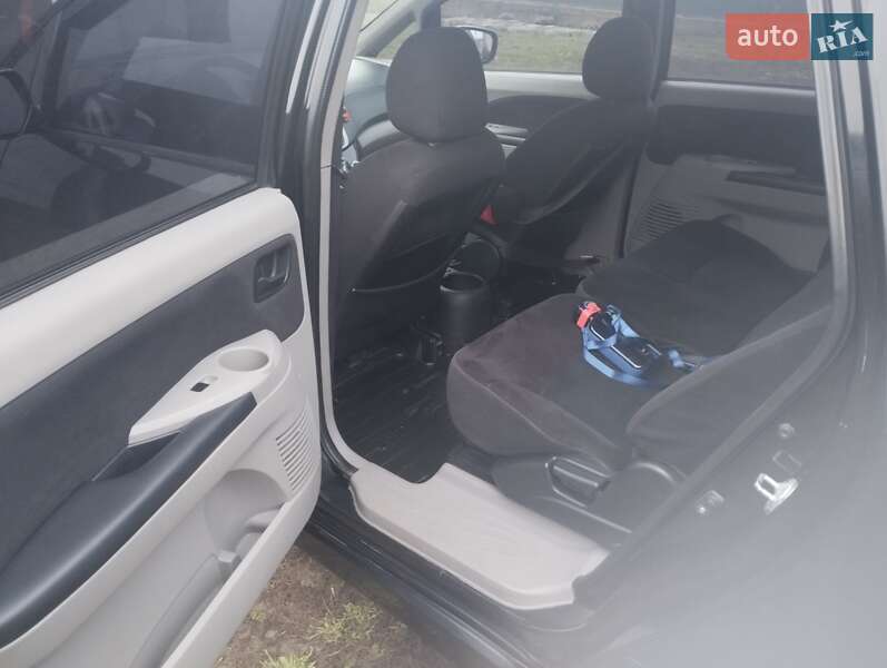 Минивэн Mitsubishi Grandis 2008 в Переяславе фото 8 Минивэн Mitsubishi Grandis 2008 в Переяславе