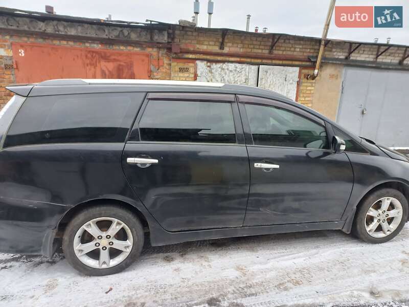 Мінівен Mitsubishi Grandis 2008 в Києві