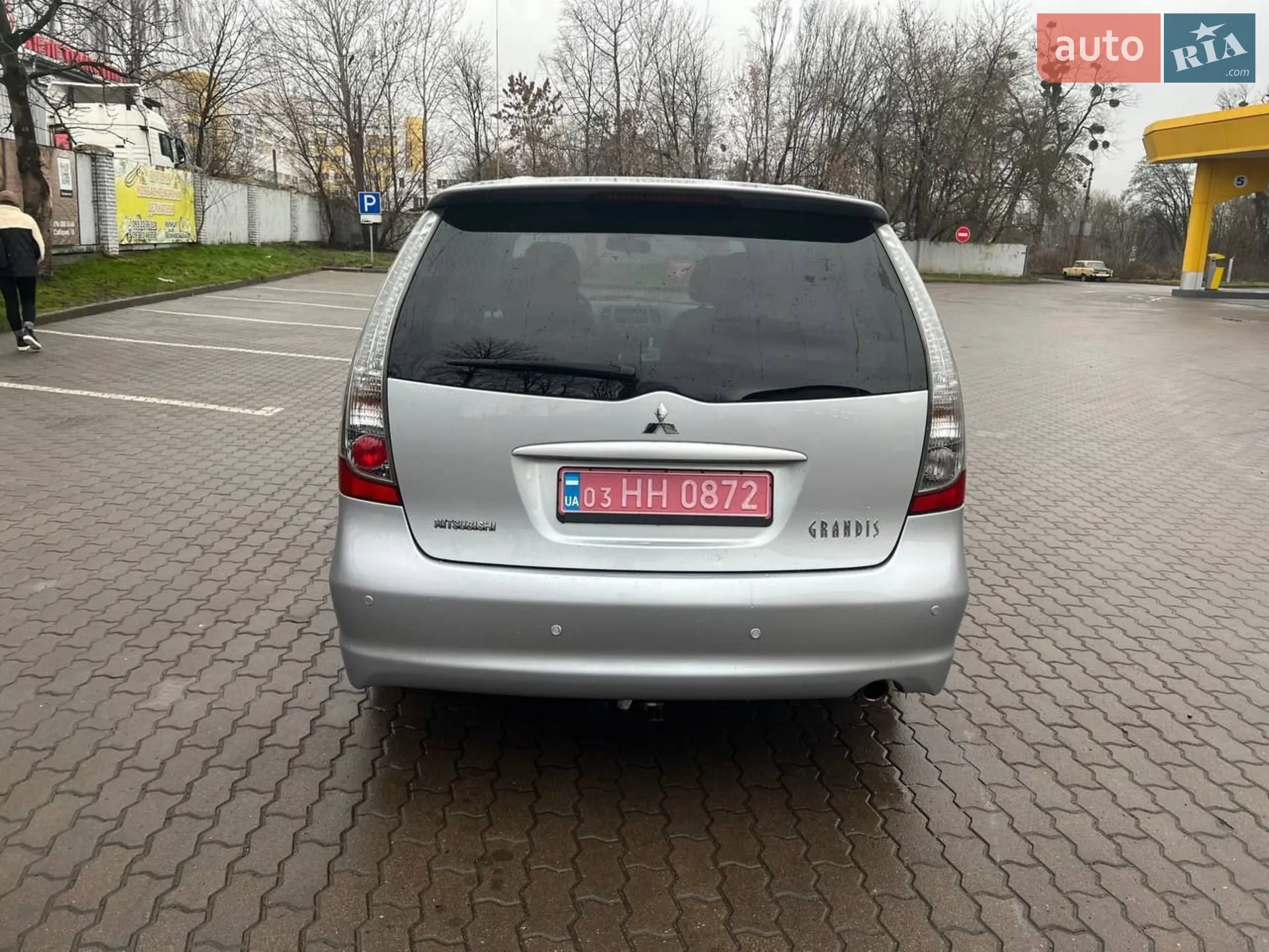 2010 Mitsubishi Grandis - мініатюра 6