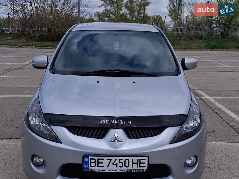 Mitsubishi Grandis