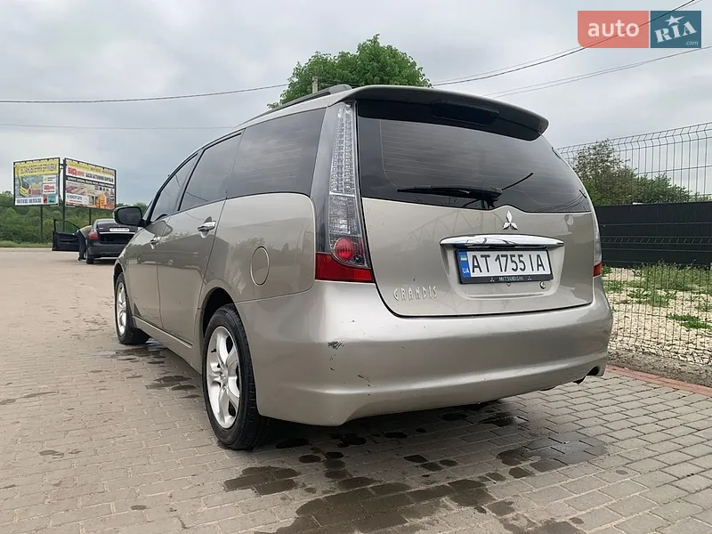Mitsubishi Grandis