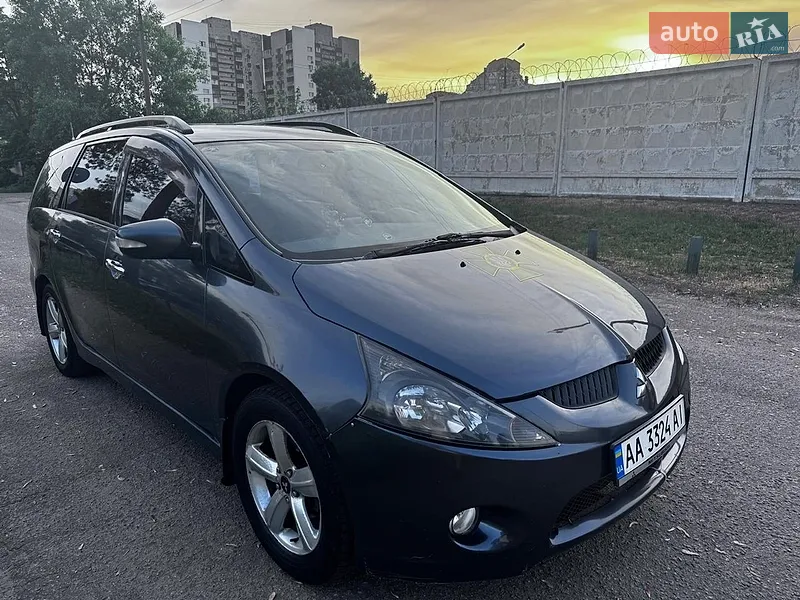 Mitsubishi Grandis 2007