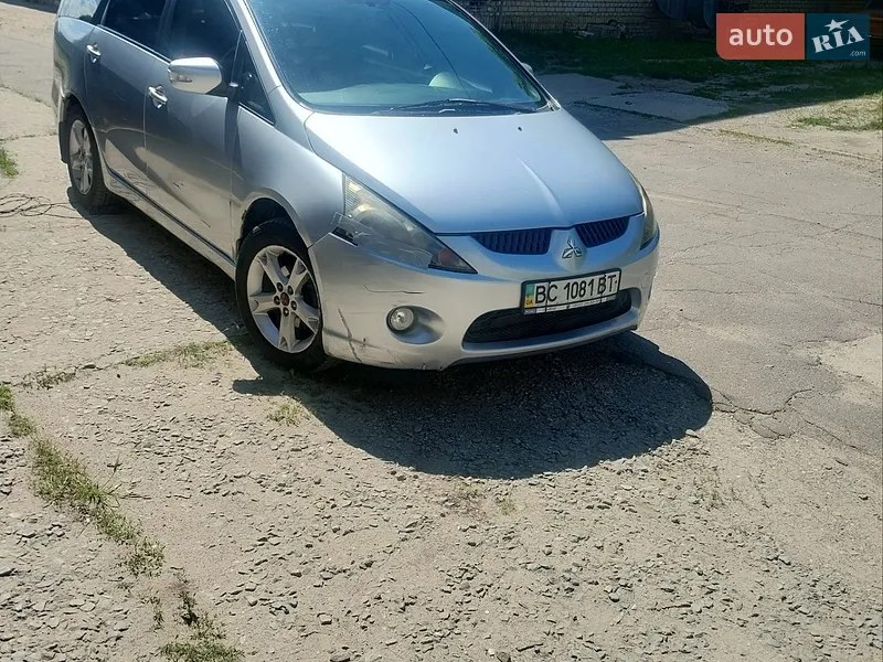 Mitsubishi Grandis