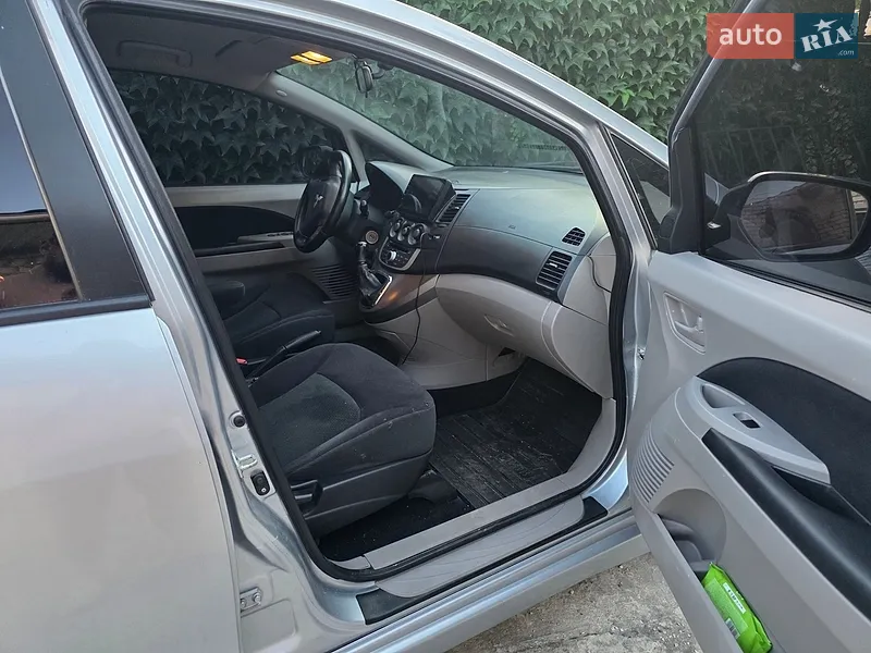Mitsubishi Grandis 2008 VIN JMBLNNA4W8Z001342 фото оголошення 12 з 49