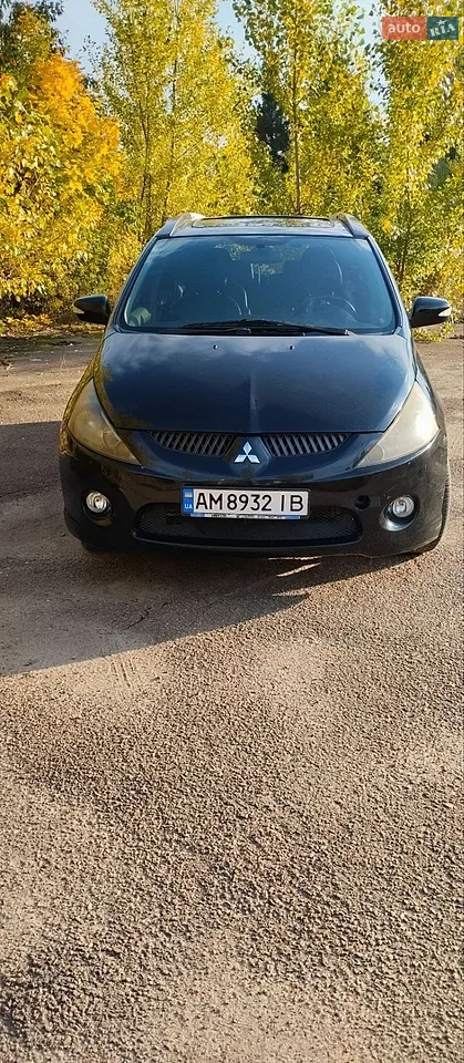 Mitsubishi Grandis 2008