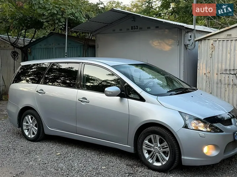 Mitsubishi Grandis