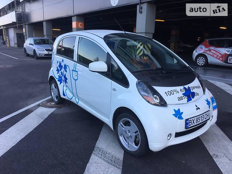 Хэтчбек Mitsubishi i-MiEV 2012 в Киеве